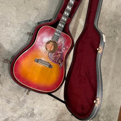 Gibson Hummingbird 1968 - Cherry Sunburst image 22