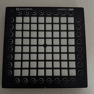 Novation Launchpad Pro MKII Pad Controller incl. UDG Hardshell Case
