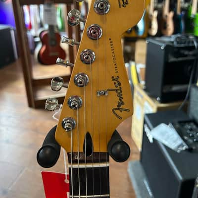 Fender Player II Stratocaster, Rosewood Fingerboard 2024 - Transparent Cherry Burst/ 6lbs. 11.0oz. #MXS24048187 image 7