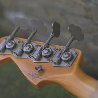 Fender Custom Shop '64 Precision Bass, Relic - Bleached 3-color Sunburst image 9