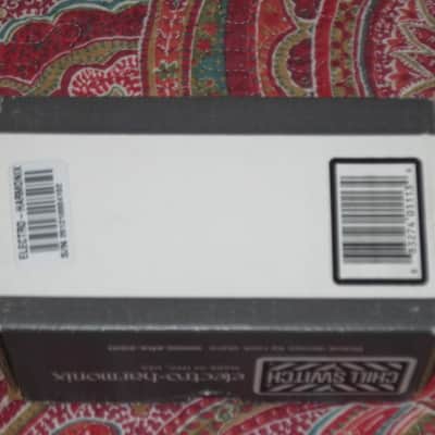 very lightly handled Electro Harmonix EMPTY CARDBOARD BOX + orig Owner's Instructions ONLY for Chillswitch Momentary Line Selector (NO pedal, NO warranty / registration paperwork) specifically from 2012 (can be home for different year Chillswitch pedal) image 7