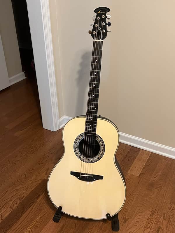 Ovation Balladeer Model 1111-6, 1974 - White image 1