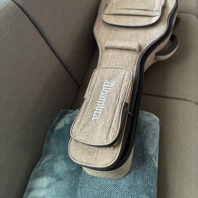Alhambra 4P Classical with Red Cedar Top 2010s - Natural image 10