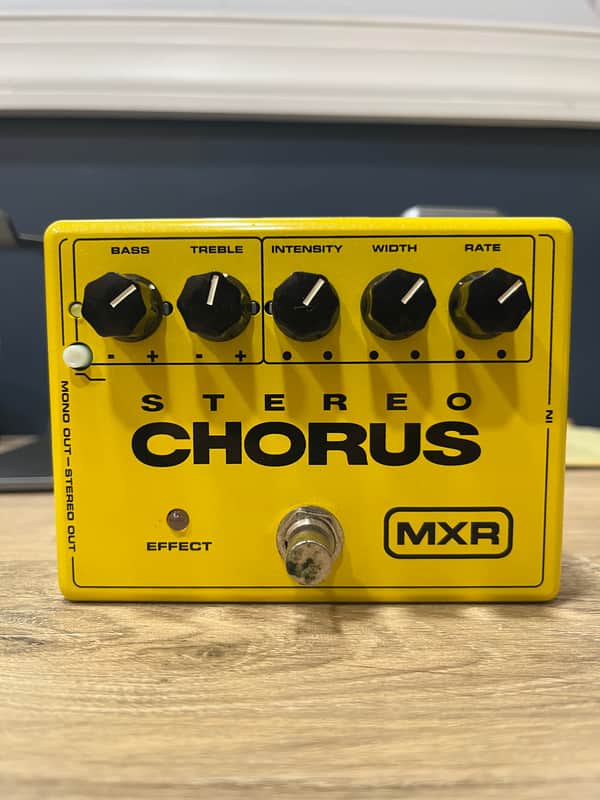 MXR M134 Stereo Chorus 2004 - Present - Yellow image 1