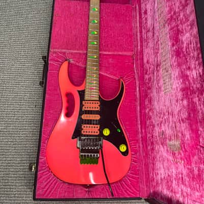 Ibanez JEM777-SK Steve Vai Signature with Edge Tremolo 1987 - 1989 - Shocking Pink image 7