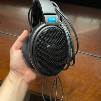 Sennheiser HD 600 Professional Headphones 2023 image 3