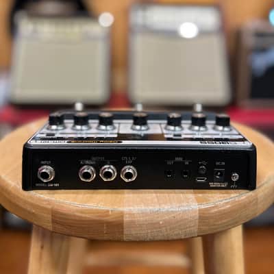 USED Boss DM-101 Delay Machine image 4