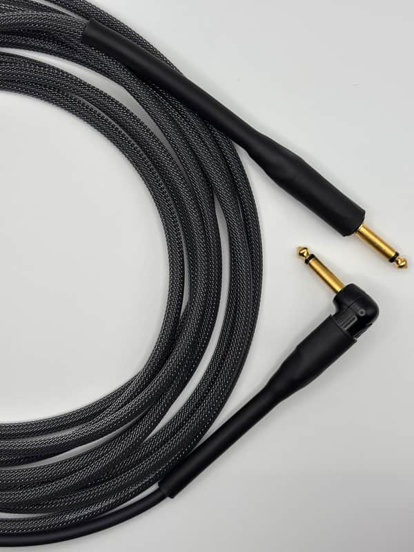 Coldcraft 12.5’ Premium Instrument Cable – Straight / Right Angle – Neutrik Black/Gold 2026 - Carbon - 10'/15' Alternative image 1