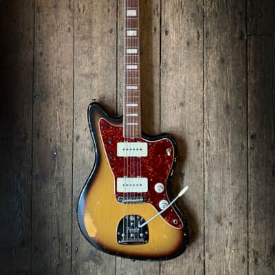 1969 Fender Jazzmaster in Sunburst finish and hard shell case image 2