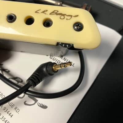 LR Baggs M1A Active Soundhole Pickup with Volume Control 2010s - White image 2