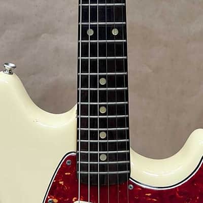 Fender Mustang Guitar with Rosewood Fretboard 1965 -Olympic White image 4