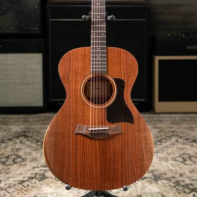 Taylor Academy 22e Grand Concert Acoustic/Electric Guitar with Gig Bag image 3
