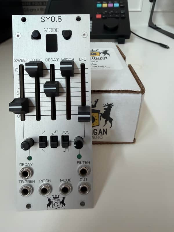 Michigan Synth Works SY 0.5