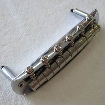 Fender USA American Pro Jaguar Jazzmaster Bridge with 9.5" Radius 7709942049 image 4