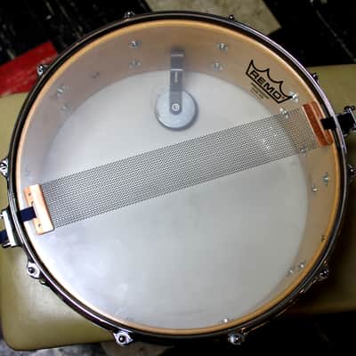 Ludwig Custom Shop Birdseye Maple 5x14" 10- Tube Lug Snare Drum with Die Cast Hoops image 4