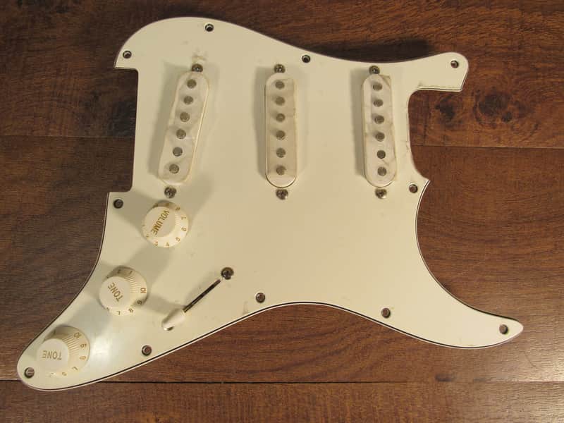 Unbranded Loaded Strat Pickguard 3 Single Coil PUs White NEVER USED LIKE NEW image 1