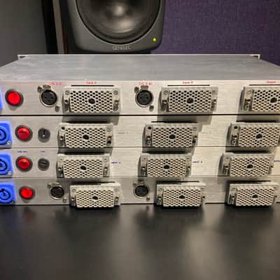CUSTOM A / B SWITCHER 2010 - Metal / Silver image 2
