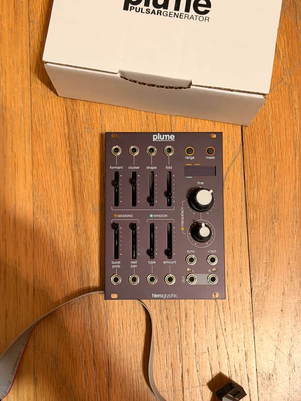 Hieroglyphic Plume Pulsar Generator VCO image 1