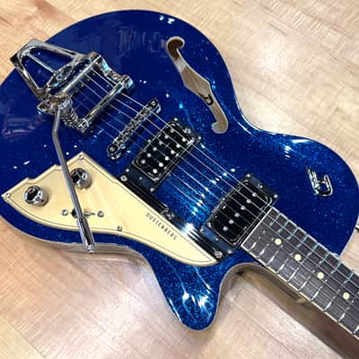 Duesenberg Starplayer TV Semi-Hollow Electric Guitar Blue Sparkle image 5