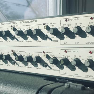 Klark-Teknik DN410 Dual Channel 2x5 Band Parametric Equalizer image 2