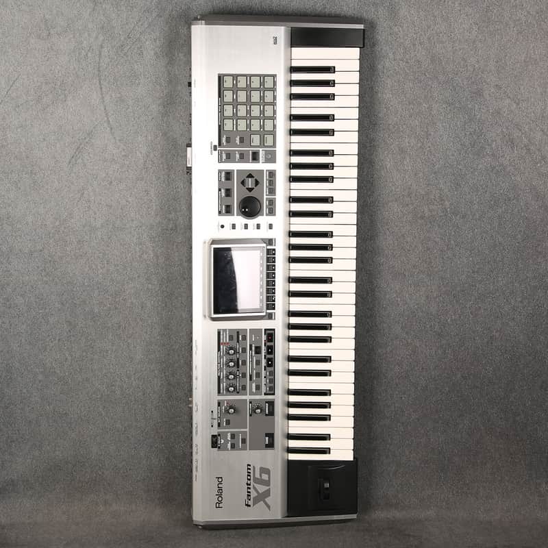 Roland Fantom X6 - 2nd Hand