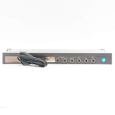 Maxon DM1000 Digital Delay Rackmount Processor – Vintage 1980s