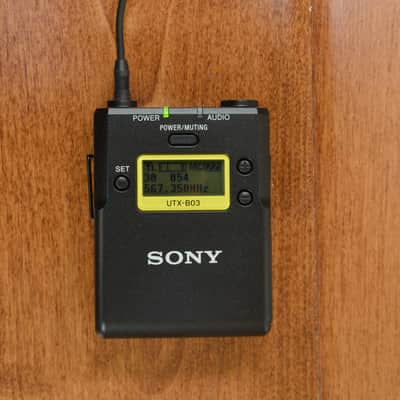 Sony UWP-D11 Integrated Digital  Wireless Lavalier Microphone Package image 5