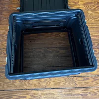 Gator G-PROR-8U-19 Rolling Rack Case w/ Wheels & Telescoping Handle – 8U Pro Series image 4