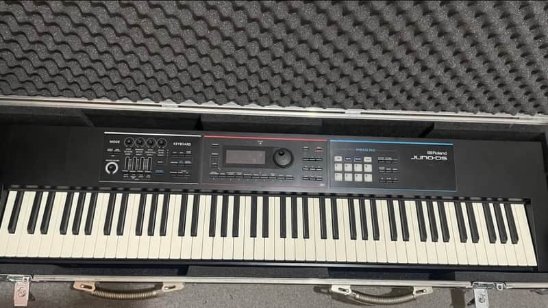 Roland Juno DS88 Synthesizer image 1