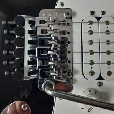 Fender Floyd Rose Special HSS American Stratocaster 2004 image 5