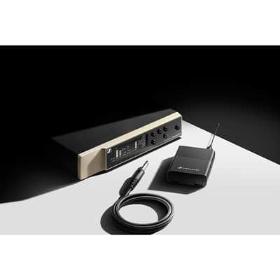 Sennheiser EW-D Evolution Wireless Digital System with CI1 Instrument Cable Regular Q1-6 image 4