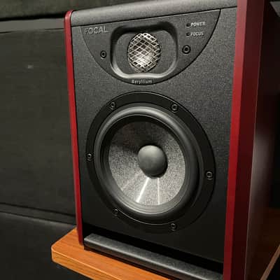 Focal Solo6 ST6 Active Studio Monitor (Single) 2022 - Present - Red image 7