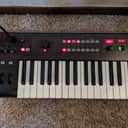 Korg R3 Excellent Condition w Power Supply & Vocoder Microphone
