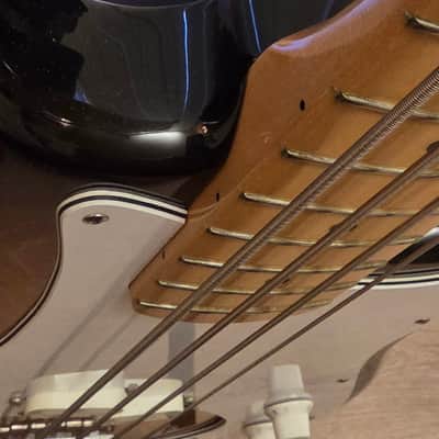 Squier Bullet Bass B-34 1983 - 3-Color Sunburst image 13