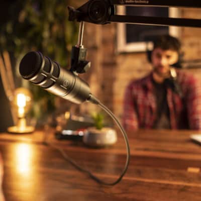 Audio-Technica AT2040 Hypercardioid Dynamic Podcast & Studio Quality Microphone image 4