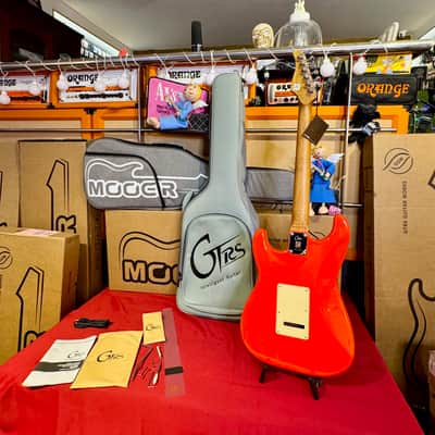 Mooer GTRS P800 Intelligent Guitar 2025 FIESTA RED image 12