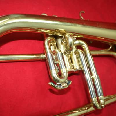 Couesnon Star Bb flugelhorn 1970's - Lacquered Brass image 2