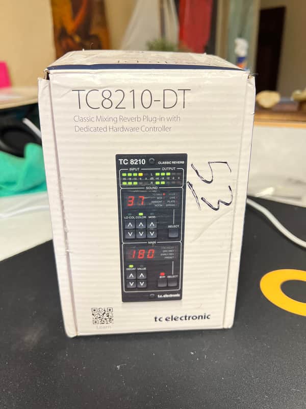 TC Electronic 8210 DT 2020’s - Black image 1