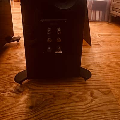KEF R7 Floor Standing Speakers; Gloss Black; Like new! image 2