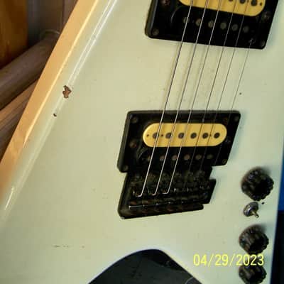 1986 Epiphone V2 Flying V "Player" image 3
