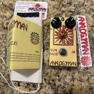 Analogman Sun Face JB LG Low Gain Germanium Fuzz with Sun Dial Knob 2023 - Present - Gold image 1