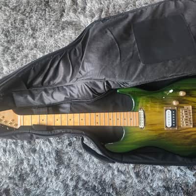 Amazing Mint Warmoth Super Strat – Custom Build image 3