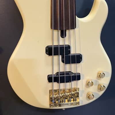 Yamaha BB5000 AF rare wide neck image 2