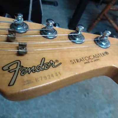 Fender stratocaster 1984 Classic Sunburst image 4