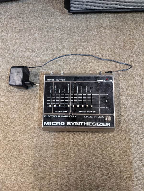 Electro-Harmonix Micro Synthesizer