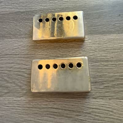Vintage Gibson Narrow-Space Gold Humbucker Covers – 46mm Rare ’50s/’60s Spec (Original Pair) image 3