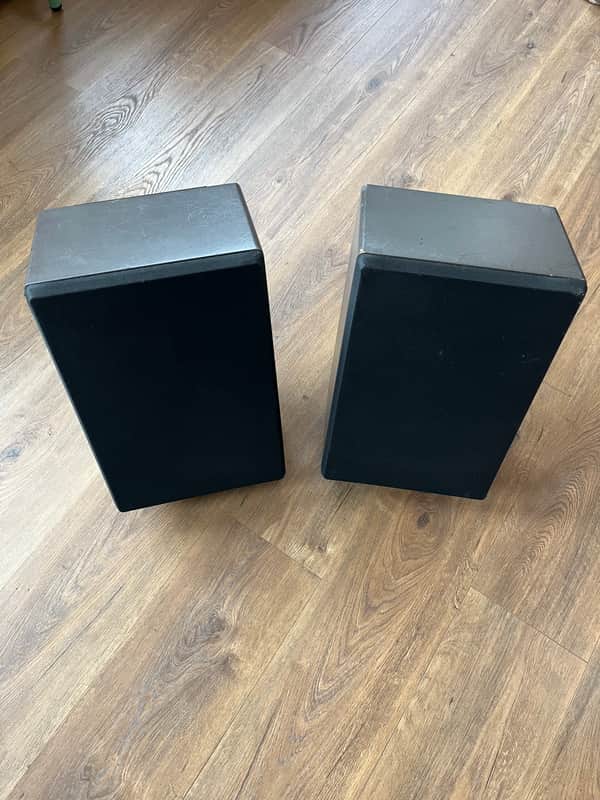 Klein and Hummel O98 3way Active Studio Monitor (Pair) image 1