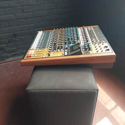 TASCAM Model 16 Multitrack Recorder / Mixer / Audio Interface 2019 - Present - Black with Wood Cheeks image 10