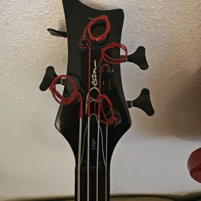 Dean Edge 4-String Bass Guitar with Hard Case image 3