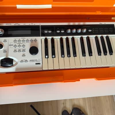 Korg micro-x - White - Top Zustand